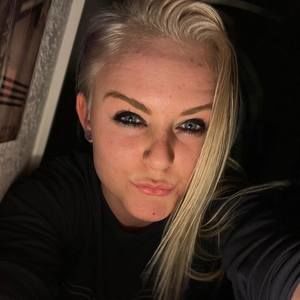 Meet your Posher, Kenzie